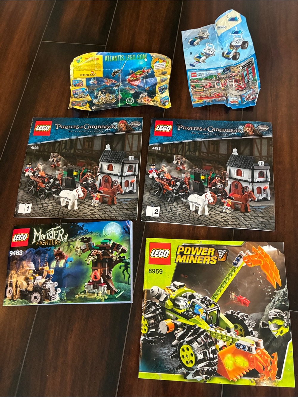 Assorted miscellaneous Lego pieces from various sets